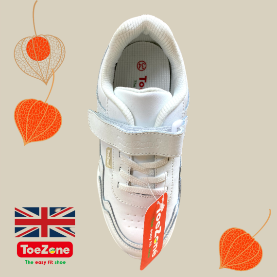 British children's clothing brand "ToeZone" white sneakers