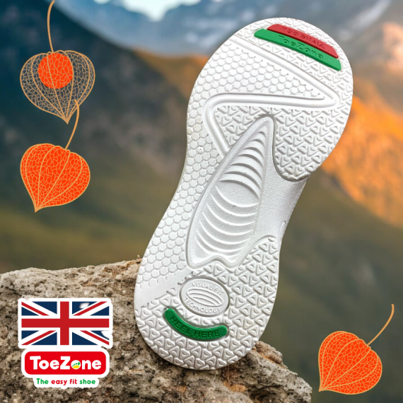 British children's clothing brand "ToeZone" white sneakers
